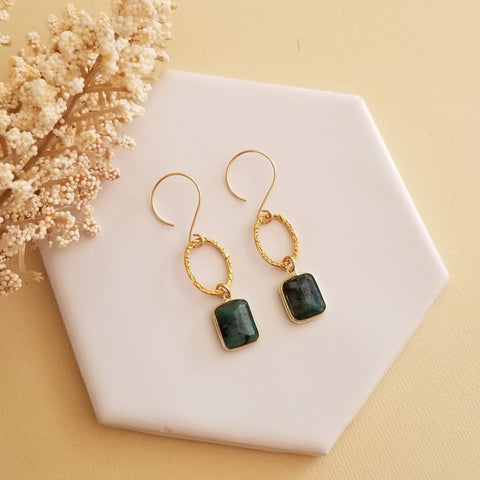 Raw Emerald Earrings, Gold Circle Earrings, Emerald Dangle Earrings, Small Hoops, Gift for Her, Gemstone Earrings, Handmade Emerald Jewelry for women