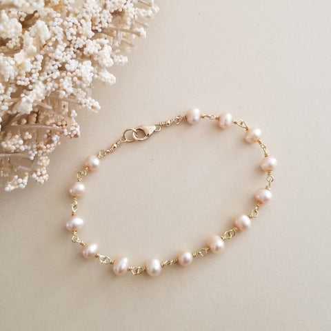 Freshwater Pearl Bracelet, Minimalist Bracelet, Dainty Pearl Bracelet, Pearl Jewelry, Wedding Jewelry, Bridesmaid Gift, Christmas Gift