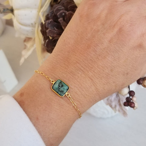 Raw Emerald Bracelet, Gold Paperclip Chain Bracelet, Gold Gemstone Bracelet, May Birthstone Jewelry, Gift for Her, Layering Bracelet