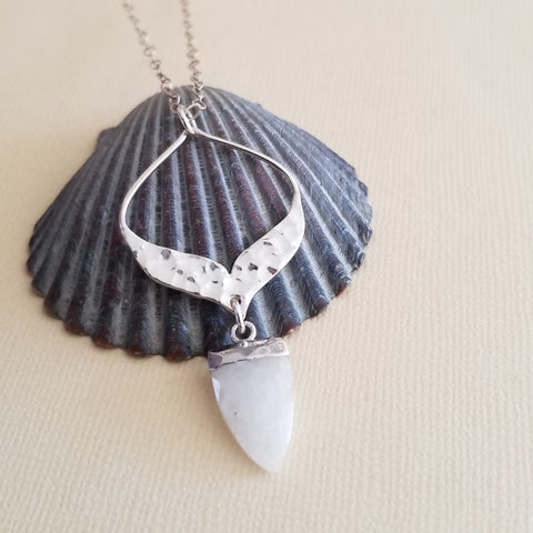 Sterling Silver Moonstone Arabesque Pendant Necklace (Or Labradorite)