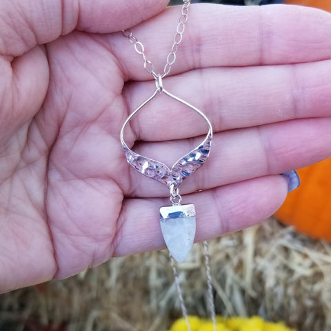 Handmade Moonstone Necklace, Arabesque Pendant Necklace, Gemstone Statement Necklace, Modern Silver Necklace, Gift for Her, Moonstone Jewelry