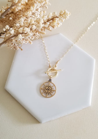 Compass Pendant Necklace for Women, Inspirational Gift, Gold Toggle Necklace