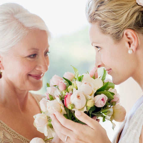 Mother of the Bride Gift, Gold Moonstone Pendant Necklace