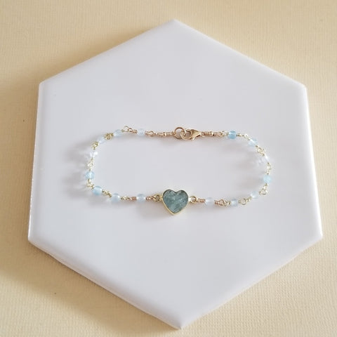 Aquamarine Bracelet, Dainty Heart Bracelet, Boho Gemstone Beaded Bracelet, Heart Jewelry, Dainty Aquamarine Bracelet, Rosary Chain Bracelet