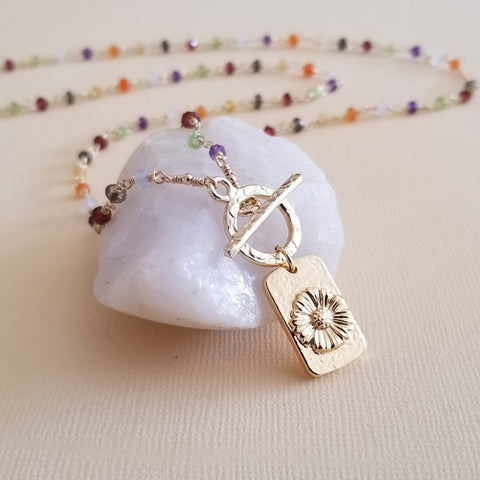 Gold Daisy Pendant Necklace, Front Toggle Style for Women, Gemstone Beaded Chain Necklace, Gift for Her, Gold Charm Necklace, Boho Necklace