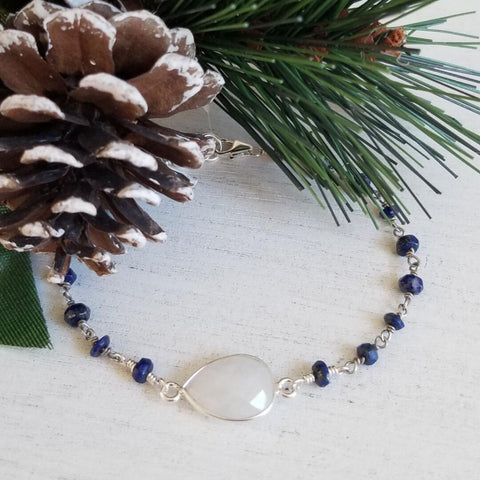 blue and white stone bracelet, Blue Lapis Bracelet, dainty gemstone beaded bracelet