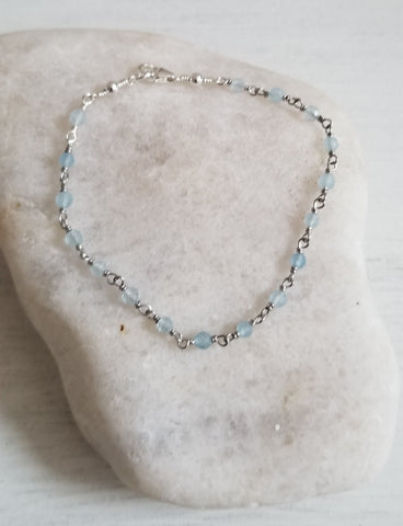 Dainty Aquamarine Beaded Bracelet