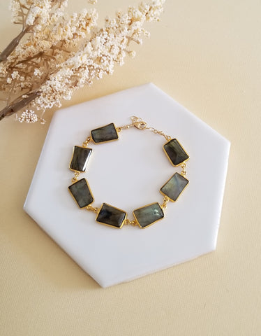 Labradorite Bracelet for Women, Statement Bracelet, Chunky Bracelet
