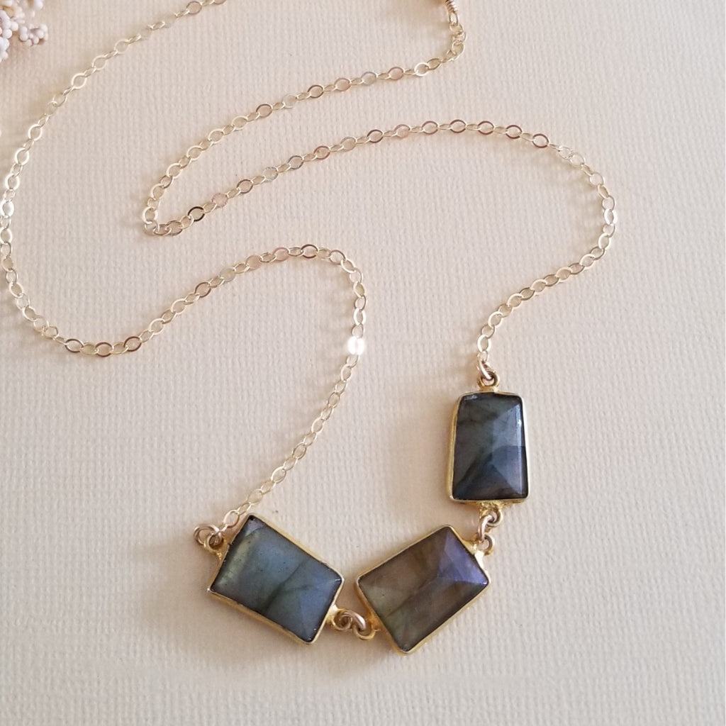 Labradorite Necklace, Dainty Gold Necklace, Layering Necklace, Row of Labradorite, Freeform Labradorite Stone Necklace, Gift for Her, Handmade Gemstone Jewelry