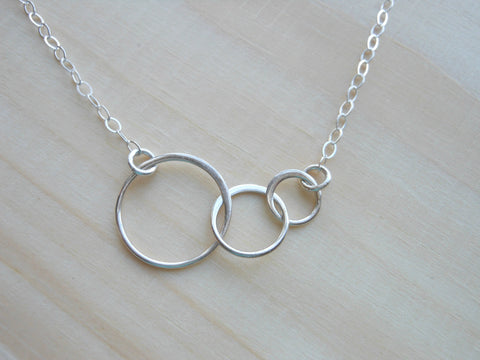 Mothers Necklace, Sterling Silver Interlocked Rings Necklace