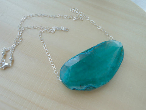 agate slab necklace in green-bold necklace