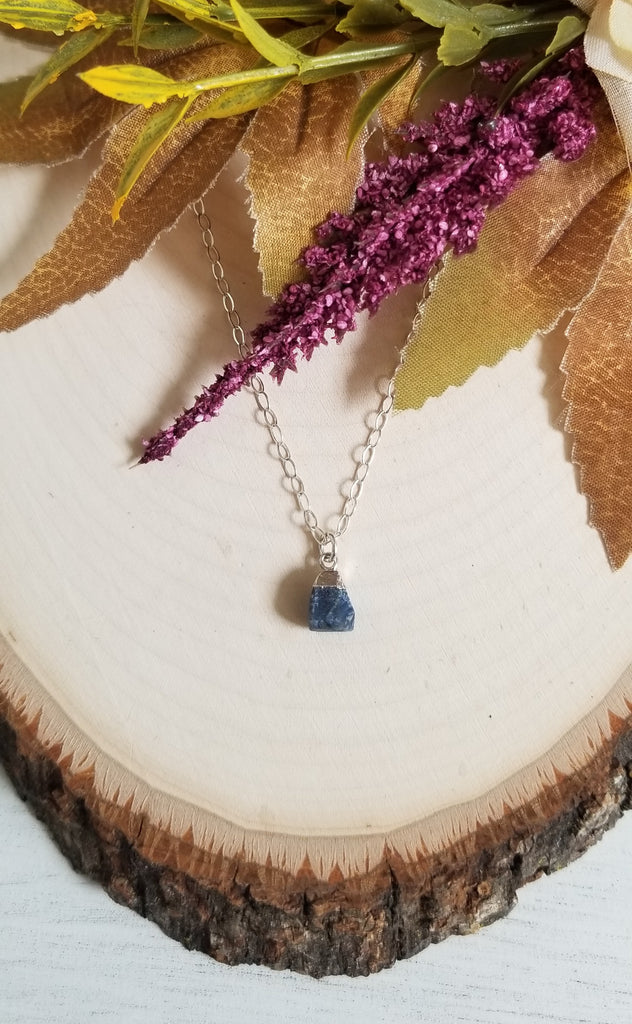 Amazon.com: Simple Flower Blue Sapphire Necklace - 18KGP @ Sterling Silver  - September Birthstone - Oval Cut 2 CT Lab Created Blue Sapphire Pendant  jewelry 18