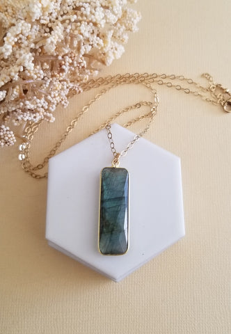Flashy Natural Labradorite Pendant Necklace, Long Stone Pendant, Layering Necklace, Christmas Gift for Wife