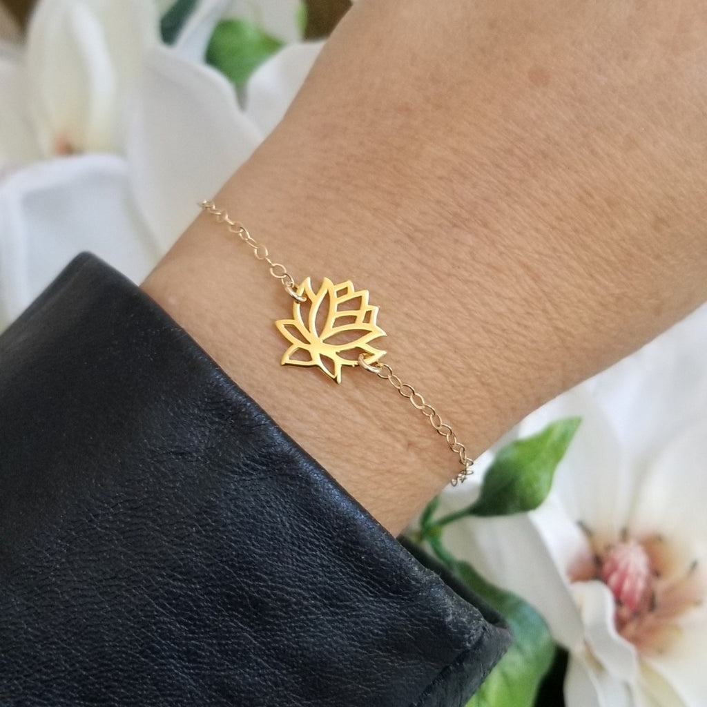 1 pair Lotus Bangle – Raabta by Rahul