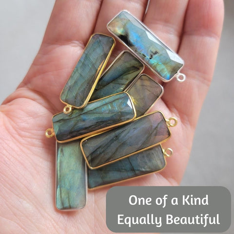 Mesmerizing Labradorite Front Toggle Necklace for Women