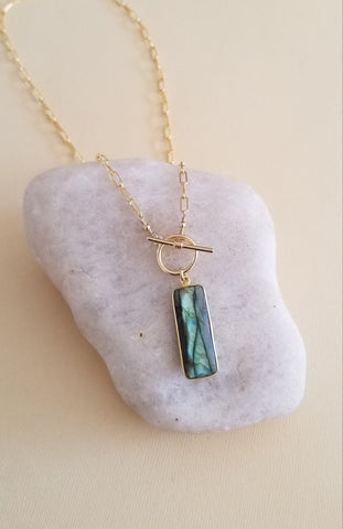 Mesmerizing Labradorite Front Toggle Necklace for Women