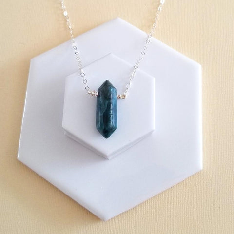 Apatite Necklace, Natural Apatite Spike Pendant, Manifestation Stone, Spike Stone Necklace, Layering Necklace, Healing Crystal Necklace