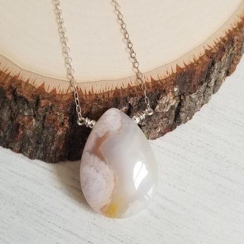 One of a Kind Agate Teardrop Pendant Necklace