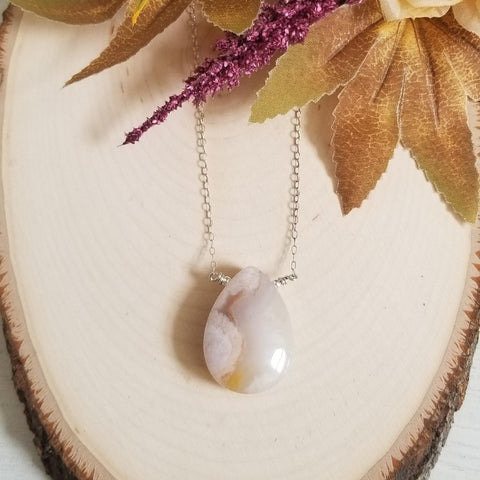 One of a Kind Agate Teardrop Pendant Necklace